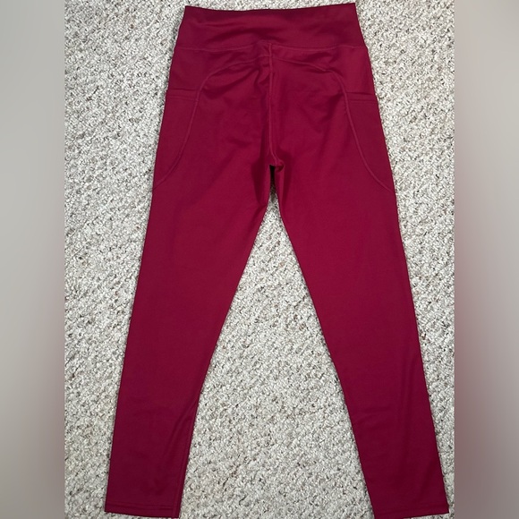 True Feat cropped leggings - Picture 5 of 6